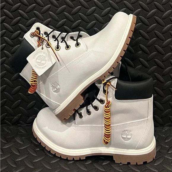 Timberland‎ Premium 6 Inch Waterproof Boot Light Grey Nubuck Womens Size 8.5 - Picture 2 of 6